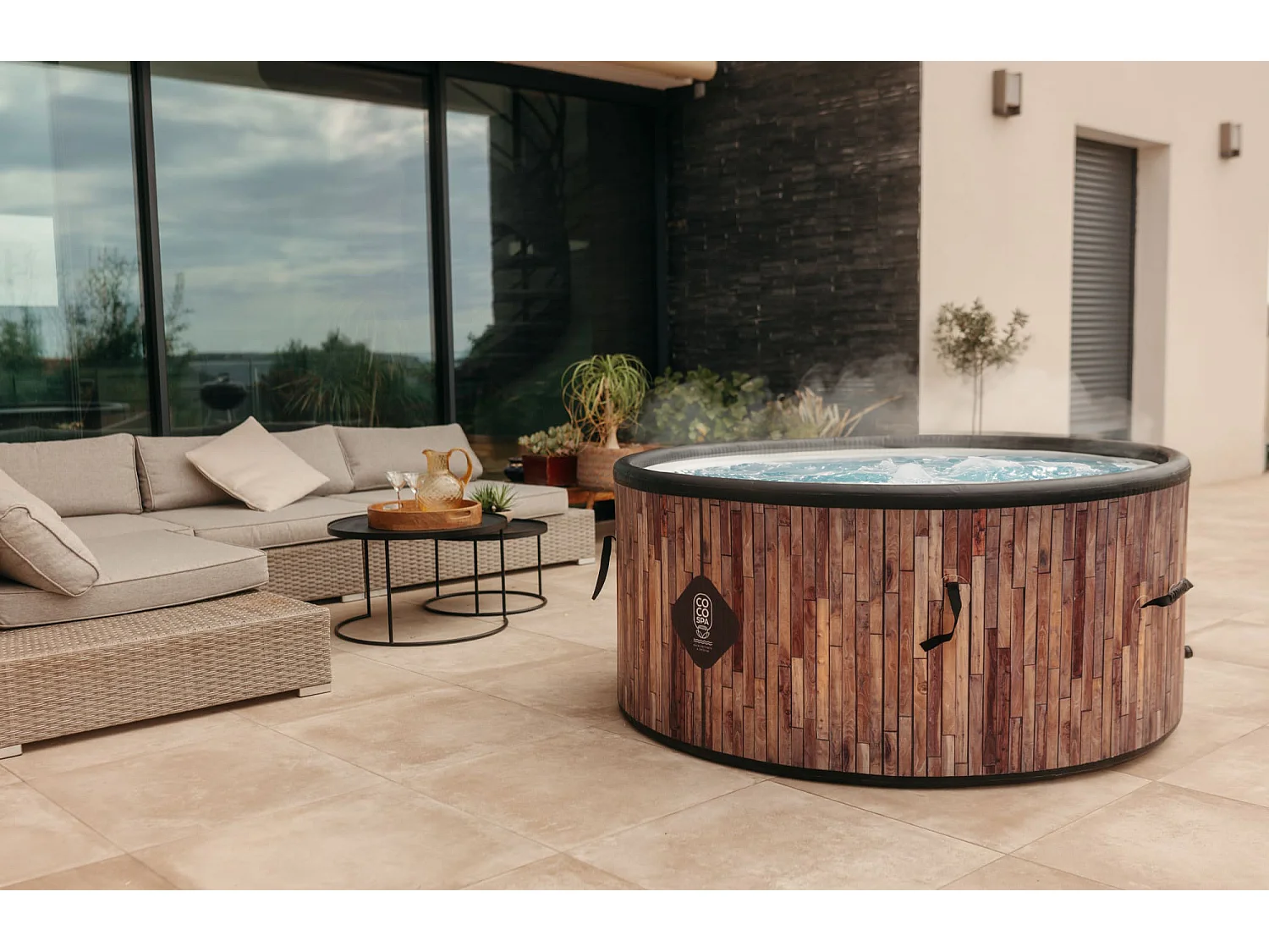 Coco Spa Bali Spa Gonfiabile - Diametro 150 cm - 800 Litri - Motore da 2240 W - Da 2 a 4 Persone