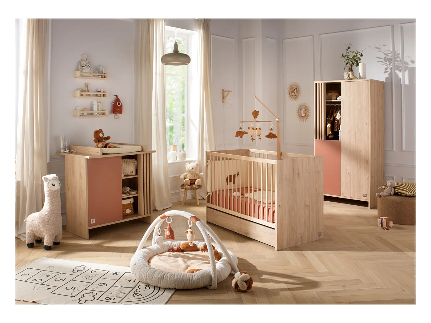 Lit bébé 120x60 à barreaux en bois décor chêne suave avec matelas TOKYO - Sauthon