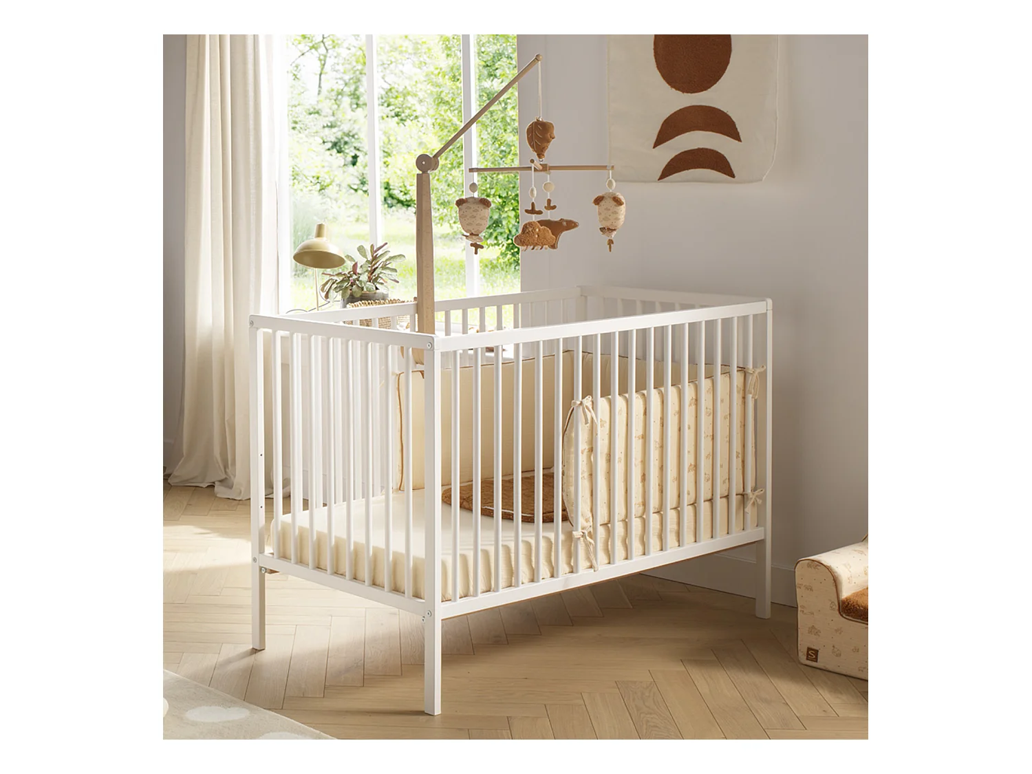 Cuna de madera con listones con colchón de 120x60