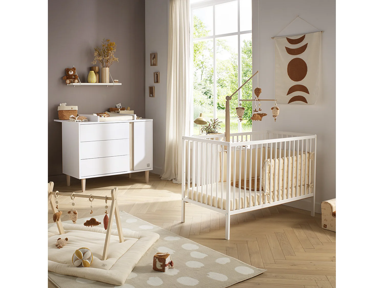 Cuna de madera con listones con colchón de 120x60