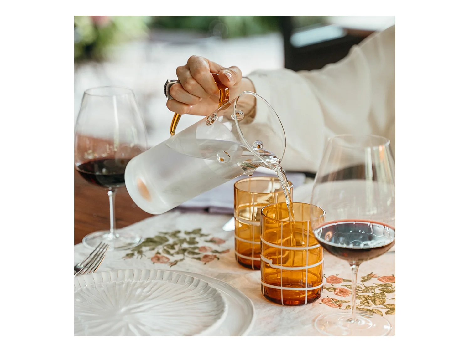 Zafferano Twiddle - Set 6 Bicchieri Ambra in Vetro Soffiato, 35 cl - Tumbler Artigianali con Decoro Bianco, Lavabili in Lavastoviglie