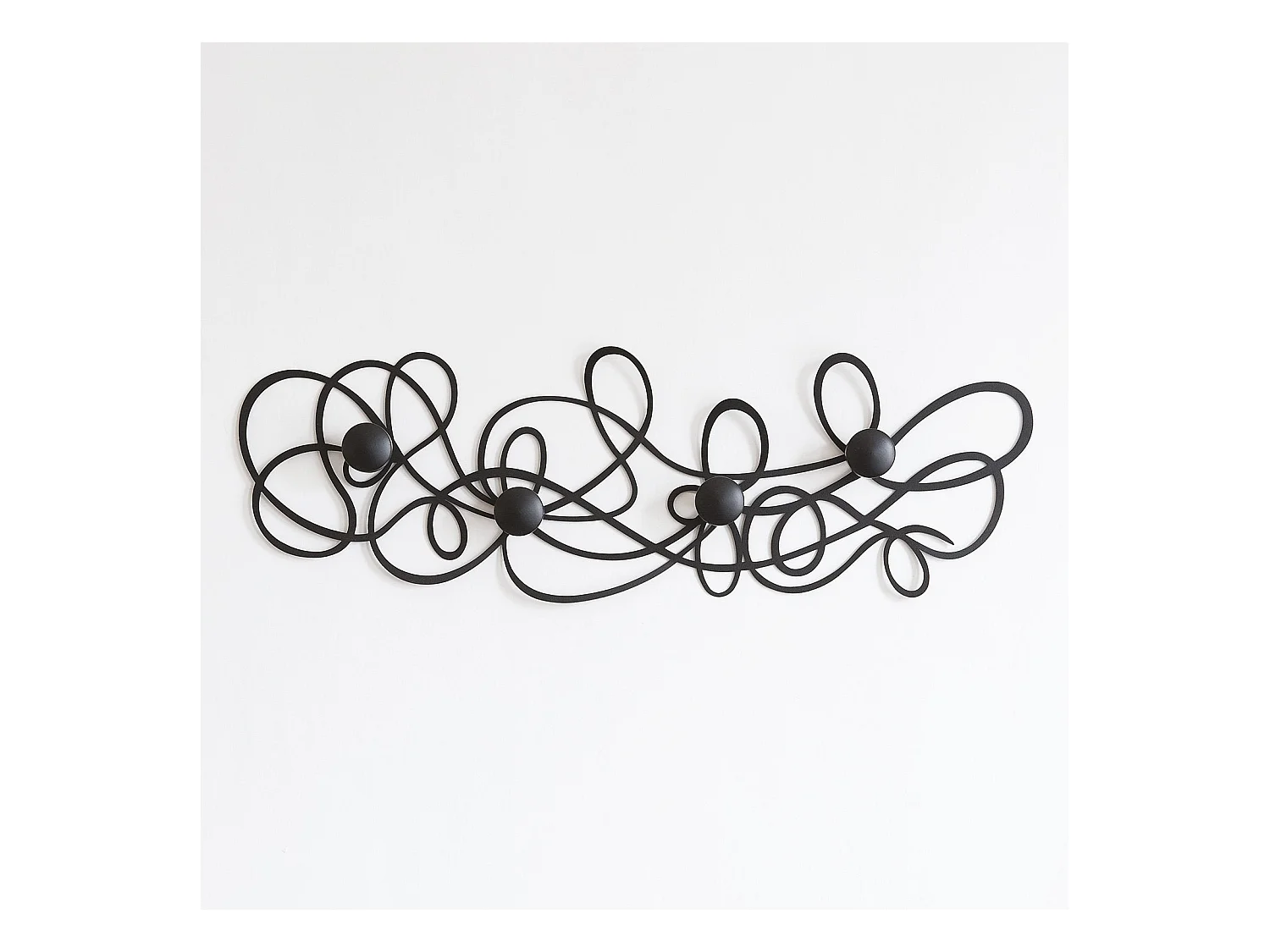 Appendiabiti da parete Doodle 77x25 cm in ferro nero con pomelli - Design moderno a linee intrecciate - Fissaggio a muro - Made in Italy
