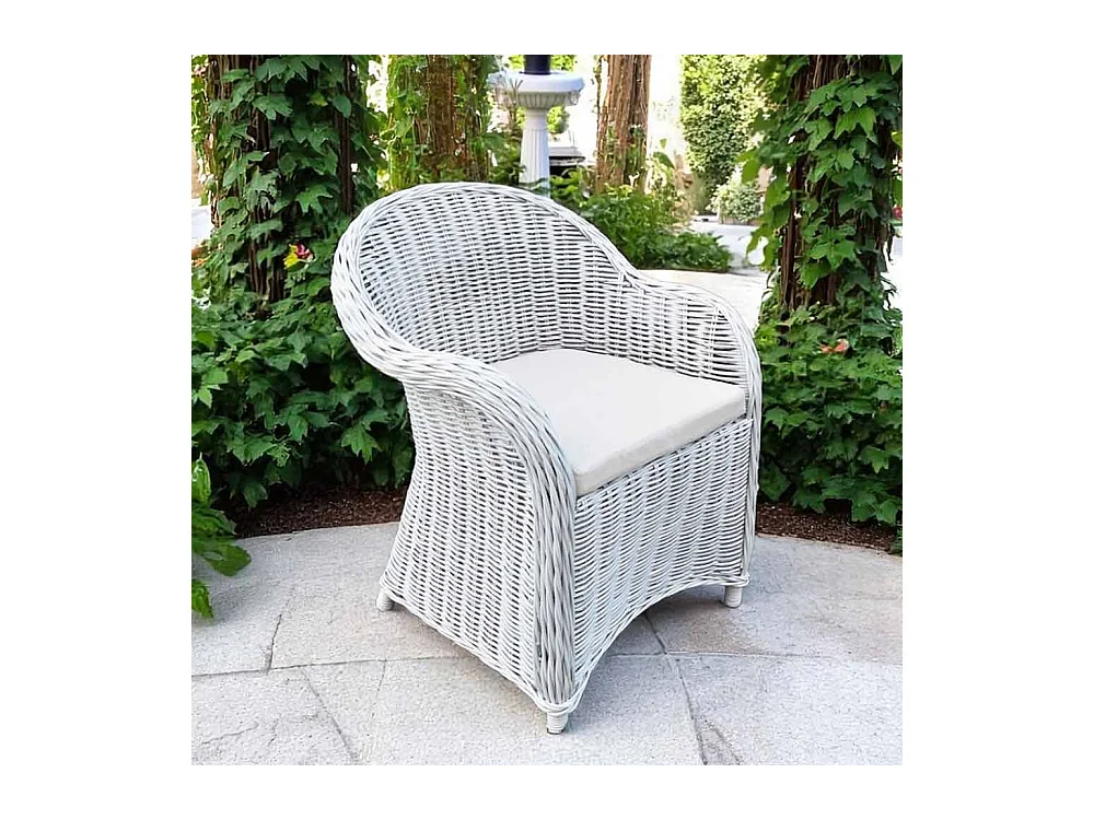 Fauteuil Roma en rotin naturel tressé blanc avec coussin offert