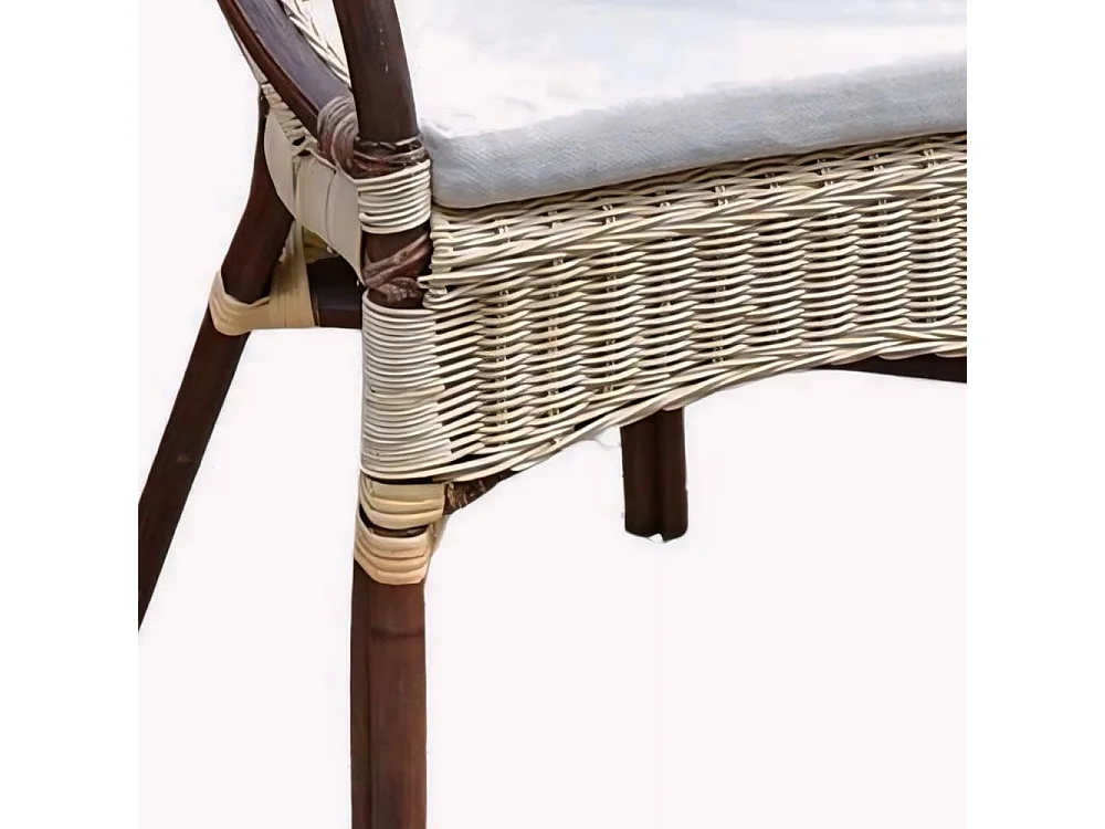 Woonkamer Mandolino in walnootriet met 1 bank, 2 fauteuils, 1 salontafel