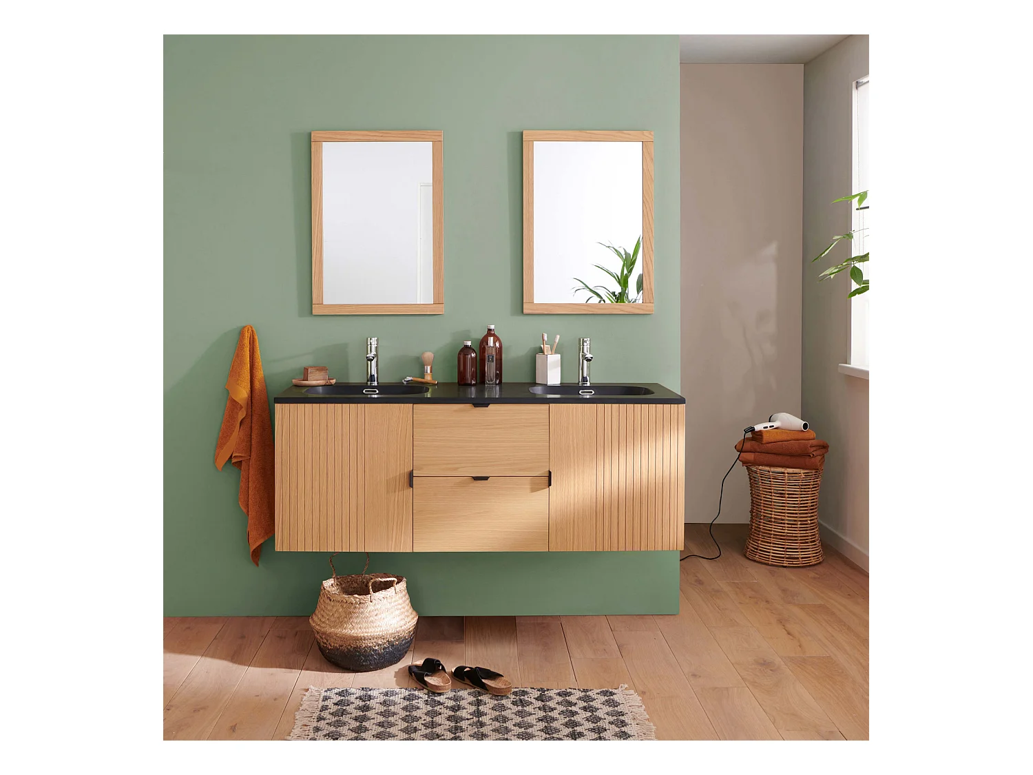 STUDIO Doppelwaschtisch + Spiegel