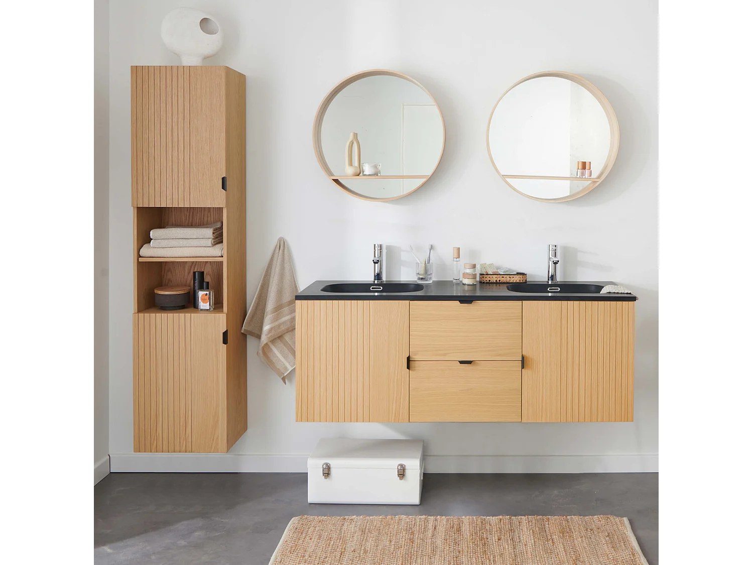 Doppelwaschtisch + Spiegel + STUDIO-Säule