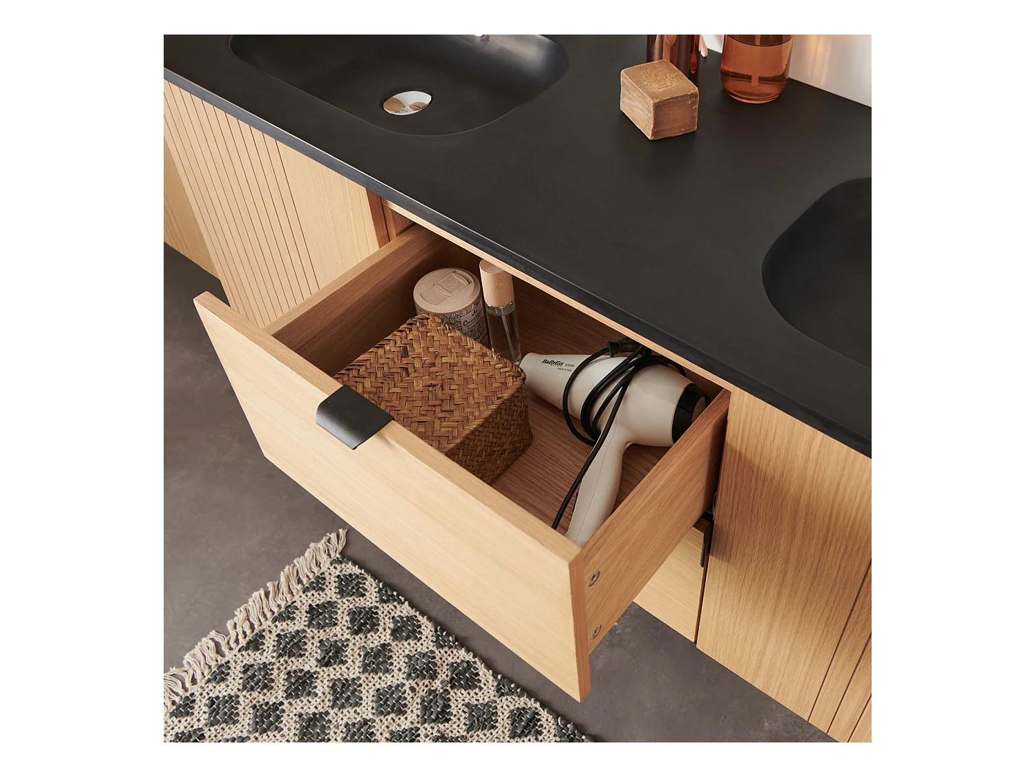 STUDIO Doppelwaschtisch + Spiegel