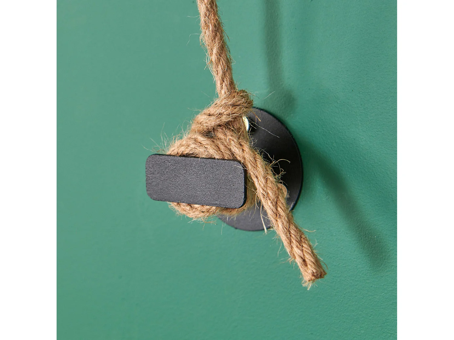 Armadio pensile in metallo e corda Lano