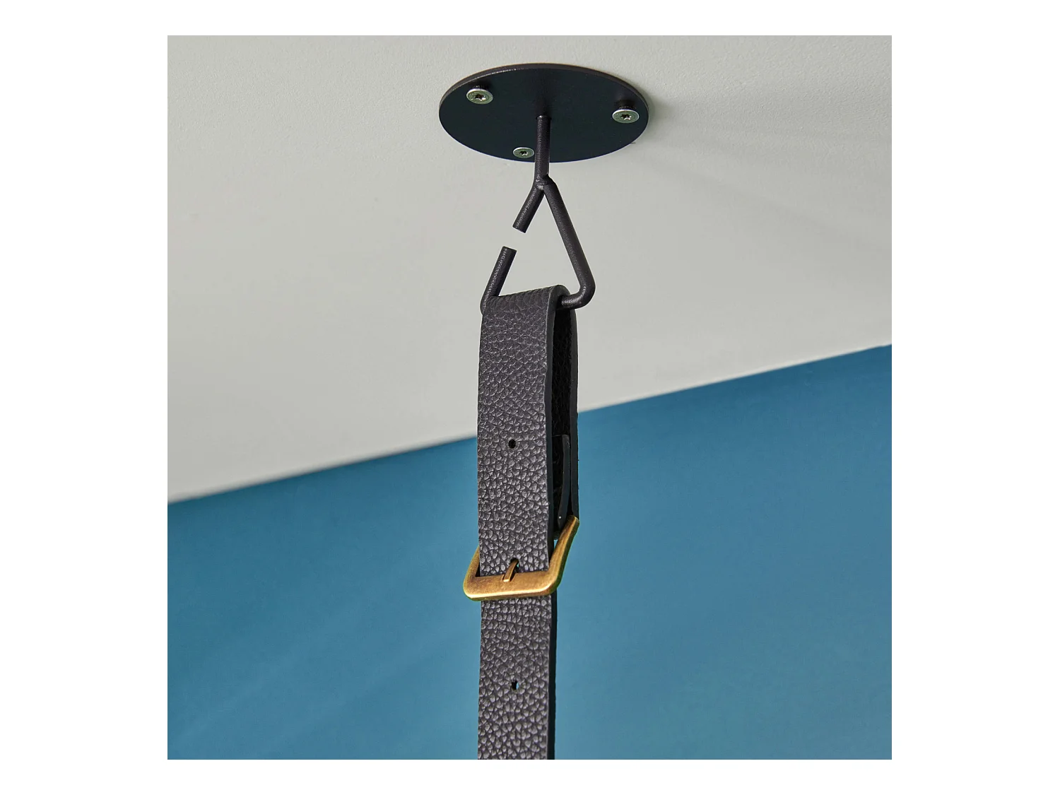 Viky hangkast van hout en leer