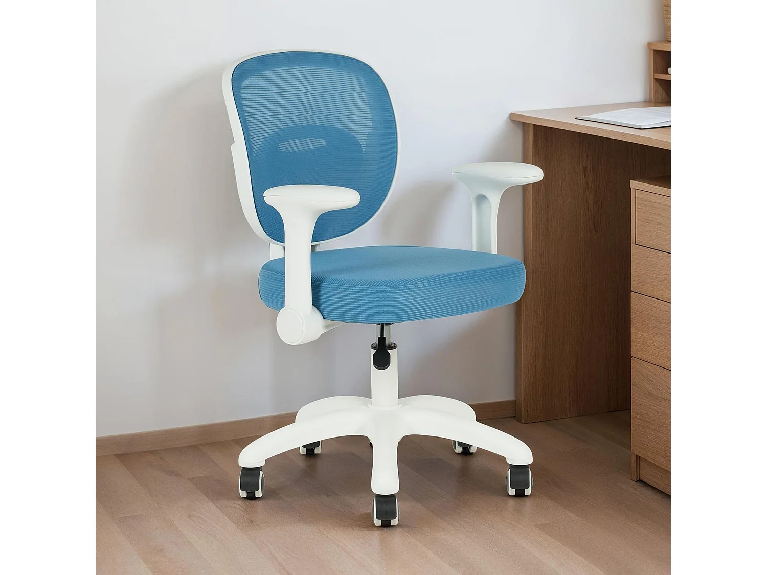 Chaise de bureau enfant AMELIA Bleu Réglable en hauteur avec Accoudoirs, Assise Rembourrée Confortable