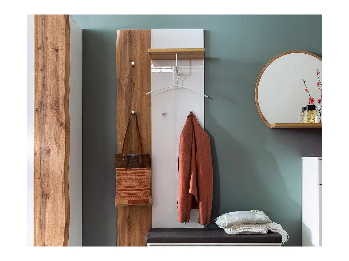 Vestiaire finition laquée coloris blanc brillant - Longueur 40 x Hauteur 149 x Pronfondeur 25 cm