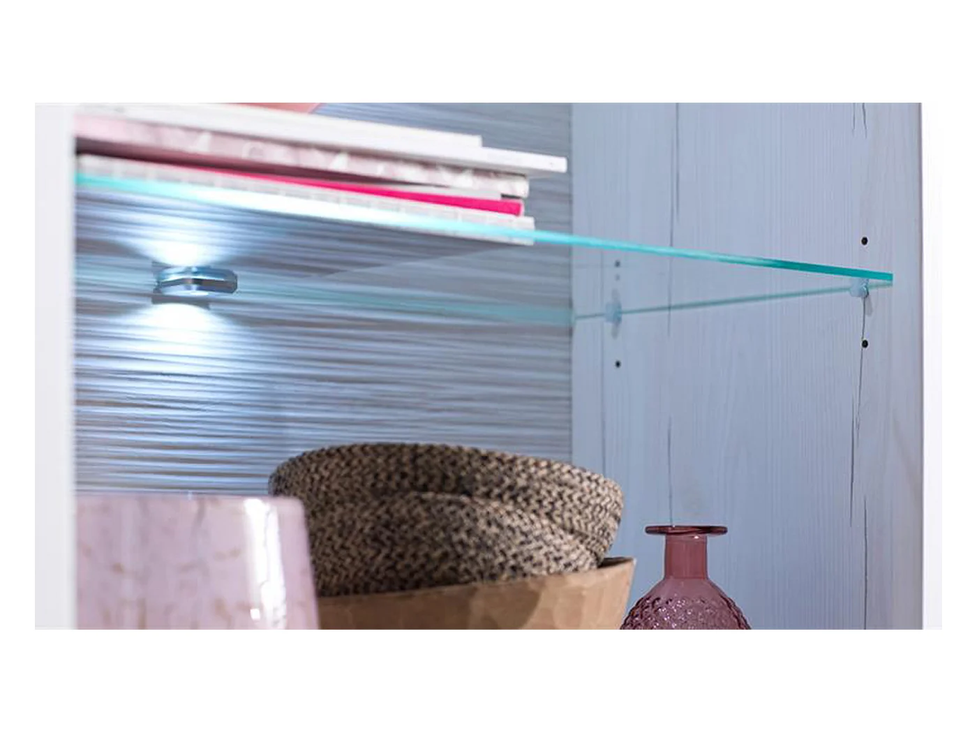 Buffet / Vaisselier en pin blanc et chêne avec LED - L.163 x H.142 x P.40 cm