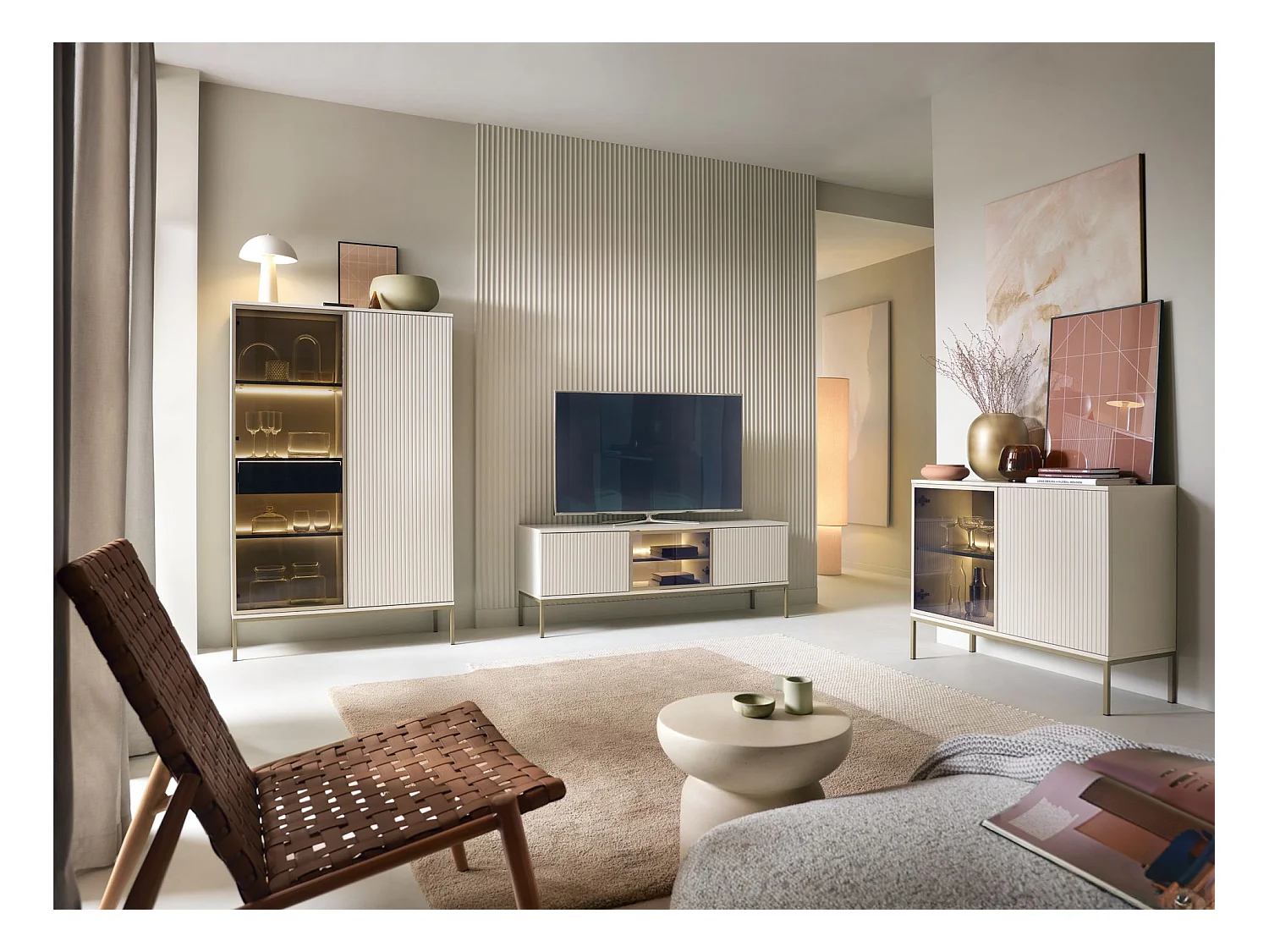 TV-Schrank - 3-türig mit LED-Beleuchtung - Greige - 154 cm - TOSENA