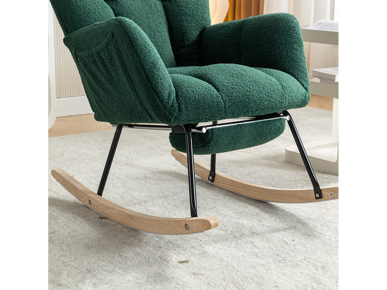 Fauteuil à bascule avec accoudoir et repose-pieds extractible, en tissu teddy vert
