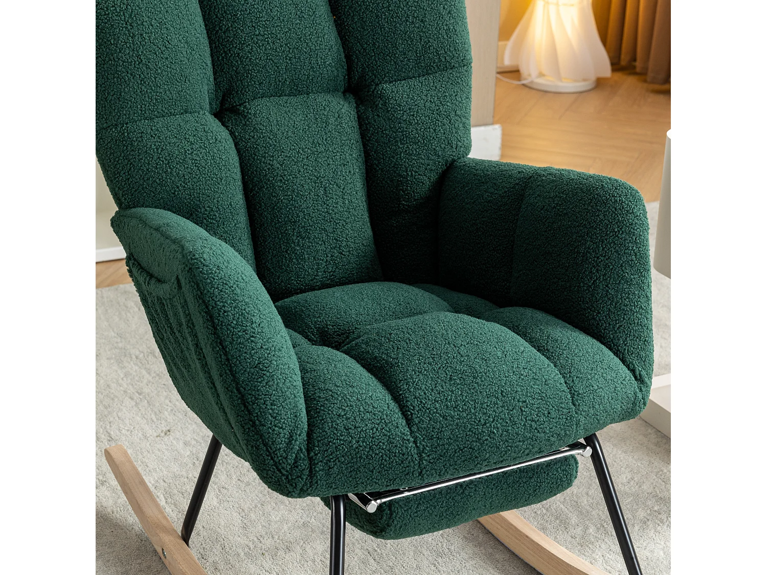 Fauteuil à bascule avec accoudoir et repose-pieds extractible, en tissu teddy vert
