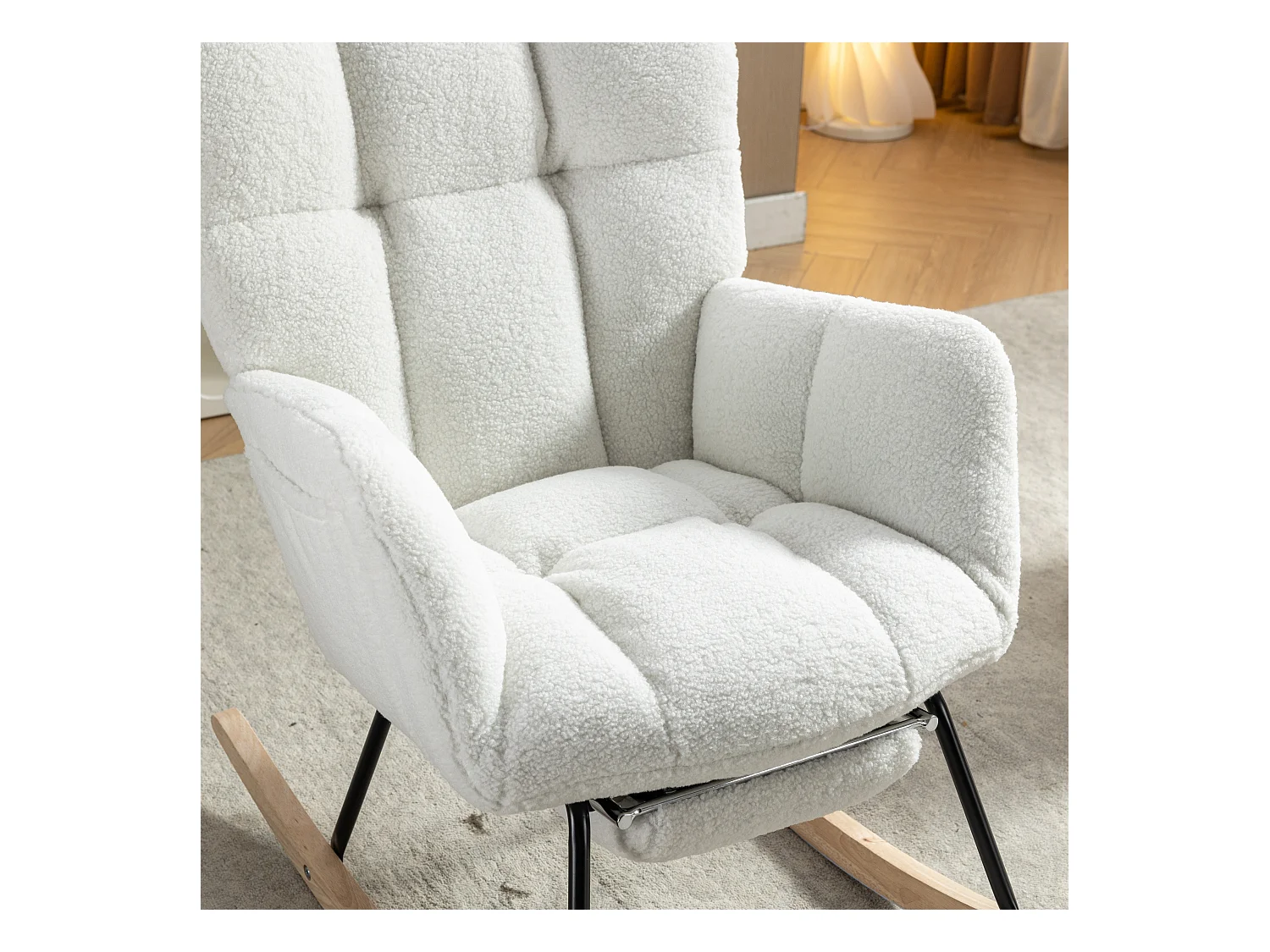 Fauteuil à bascule avec accoudoir et repose-pieds extractible, en tissu teddy blanc