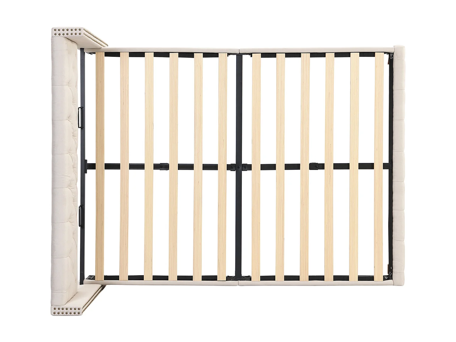 Lit capitonné 140*190cm avec sommier à lattes et tête de lit, revêtement boutons, revêtement rivets, pieds en bois, lin, beige