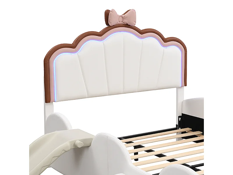 Lit enfant 140x200cm avec LED, toboggan et marche escamotable, en PU blanc, sans matelas