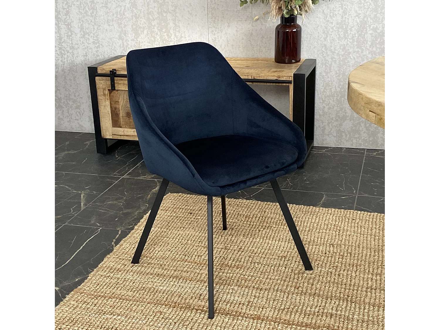 Lot de 2 chaises fauteuils Adam tissu velours bleu foncé pieds métal noir