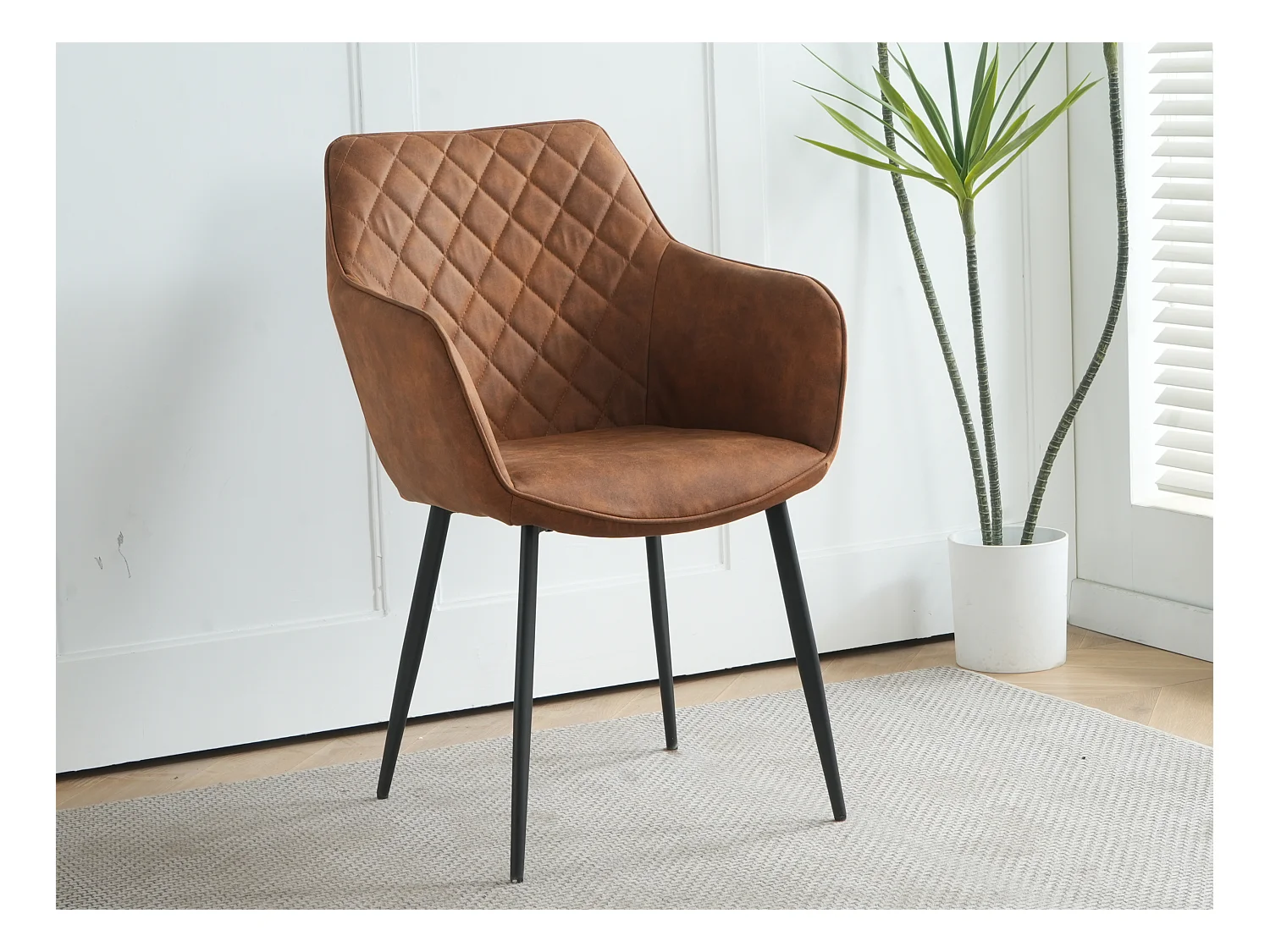 Lot de 2 chaises fauteuils de table avec accoudoirs Rolf en tissu marron pour salle à manger, pieds en métal noir