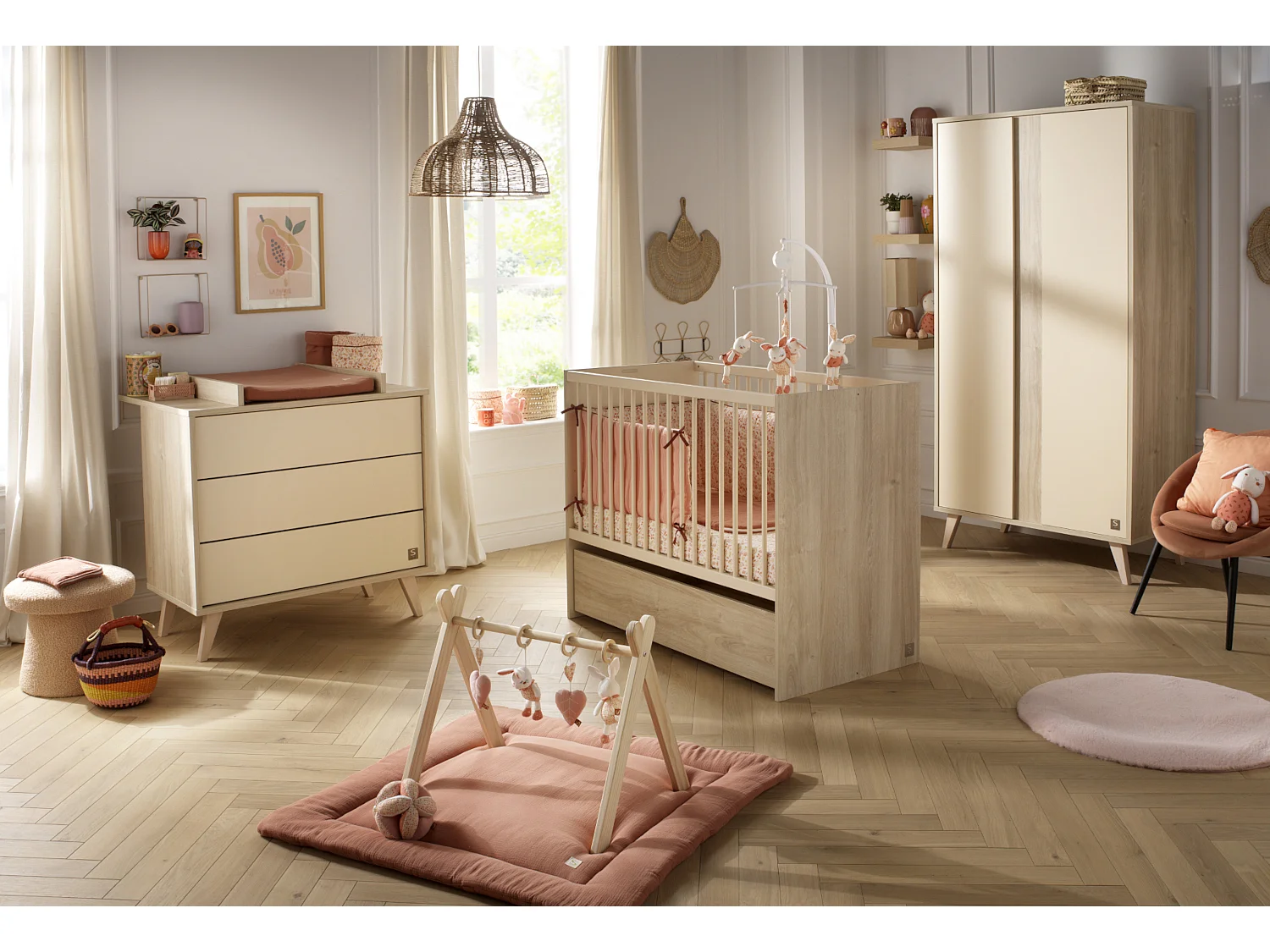 Armoire bébé 2 portes avec pieds bois MELINEE - Sauthon