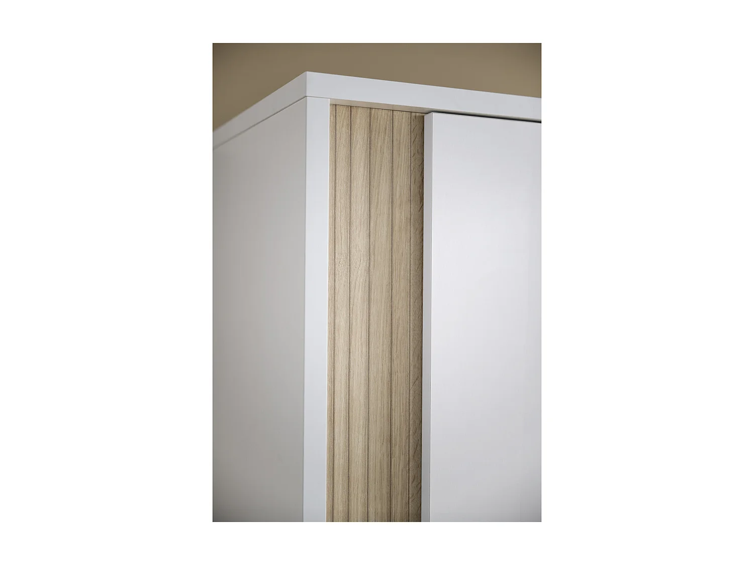 Armario de 1 puerta con detalle de imitación de madera texturizada y patas de madera