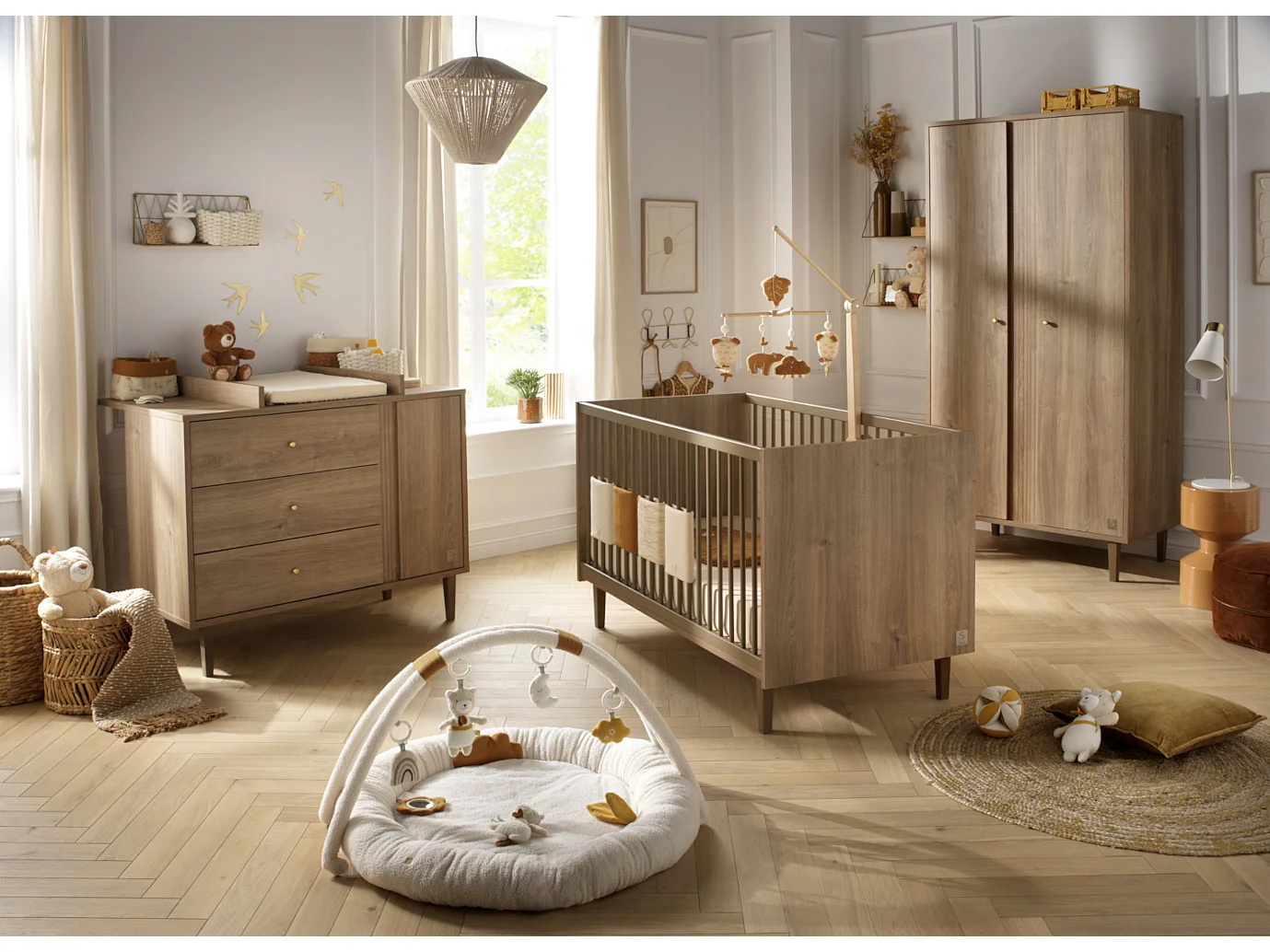 Armoire 2 portes avec détail imitation bois texturé et pieds bois MOKKA - Sauthon