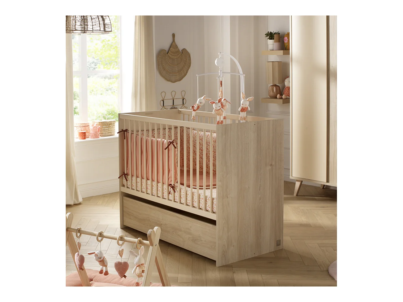 Lit bébé 120x60 évolutif en 90x190 avec têtes panneaux imitation bois MELINEE - Sauthon