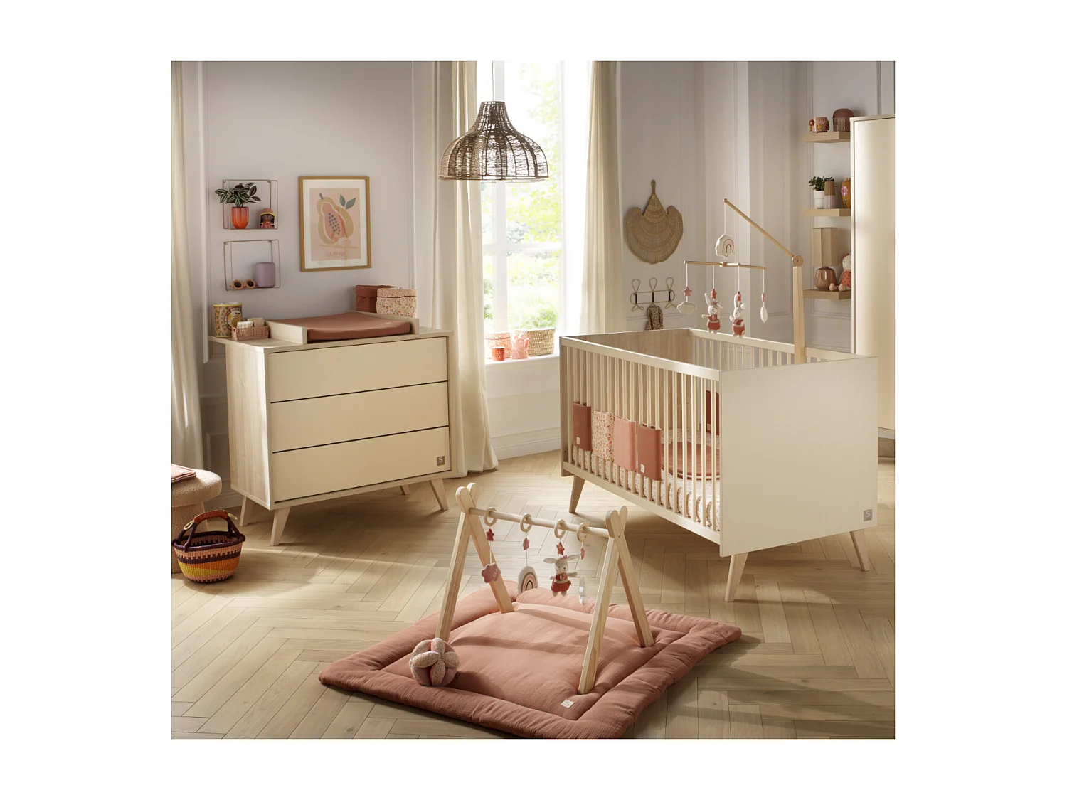 Chambre bébé évolutive Mélinée, Lit 140x70 évolutif et Commode à langer 3 tiroirs - Chêne sépia MELINEE - Sauthon
