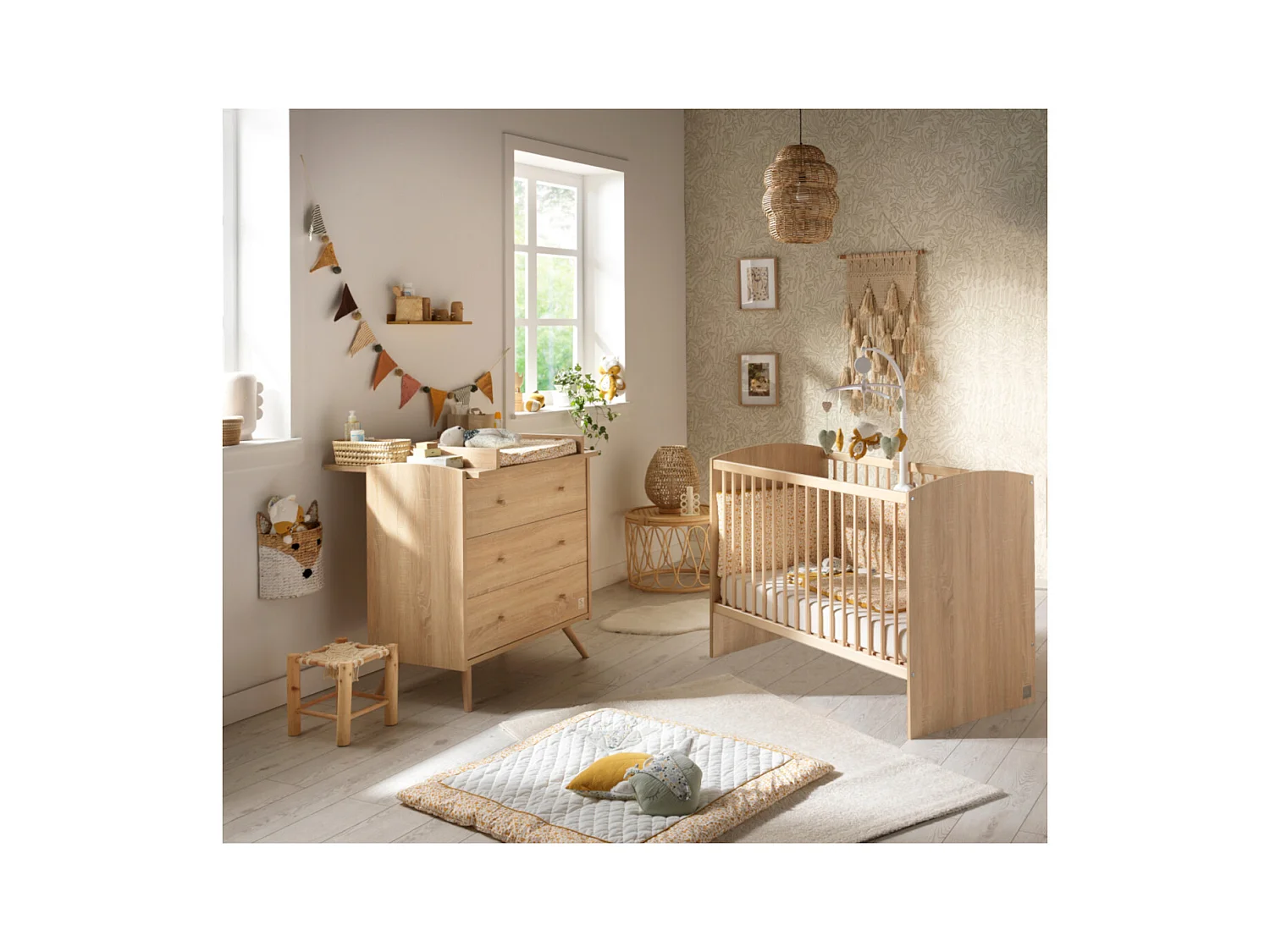 Chambre bébé complète Access, Lit 120x60 et Commode à langer - Chêne doré ACCESS - Sauthon