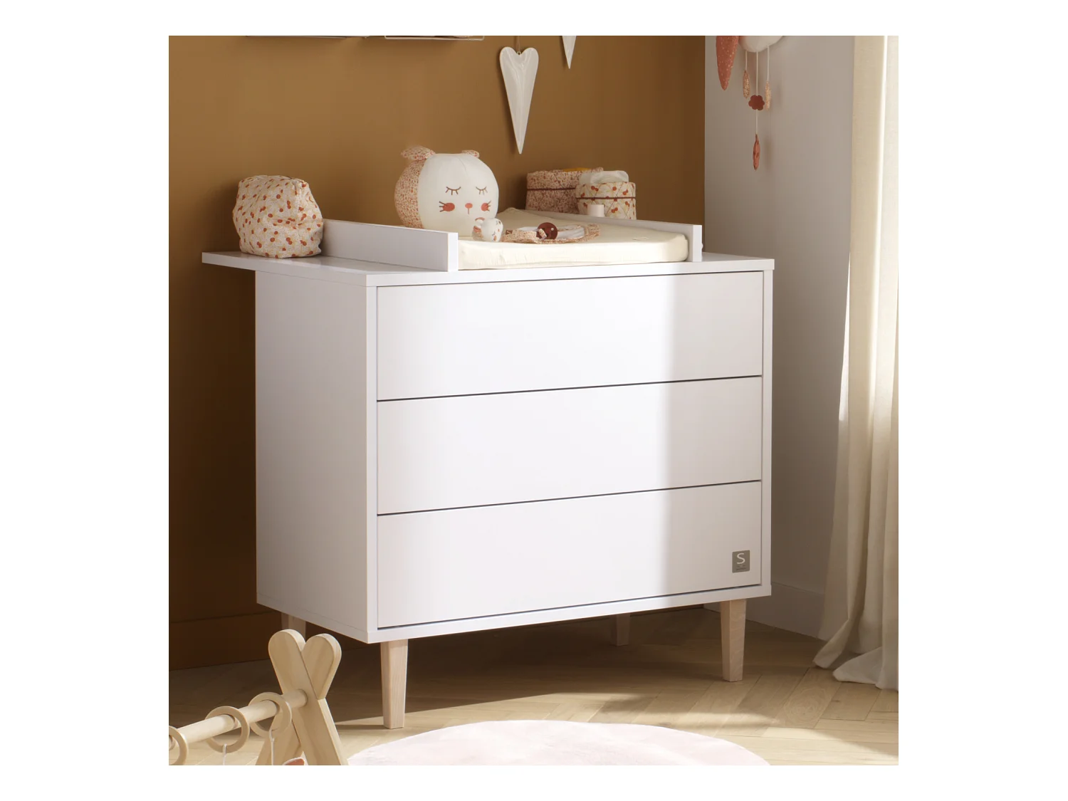 Chambre bébé évolutive Paloma, Lit 120x60 évolutif et Commode à langer 3 tiroirs - Chêne sépia PALOMA - Sauthon