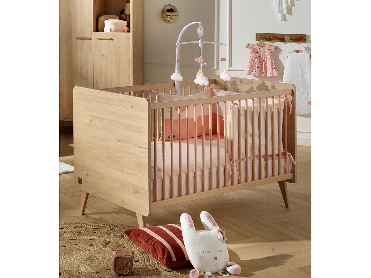 Chambre bébé évolutive Arty, Lit 140x70 et Commode à langer - Chêne suave ARTY - Sauthon