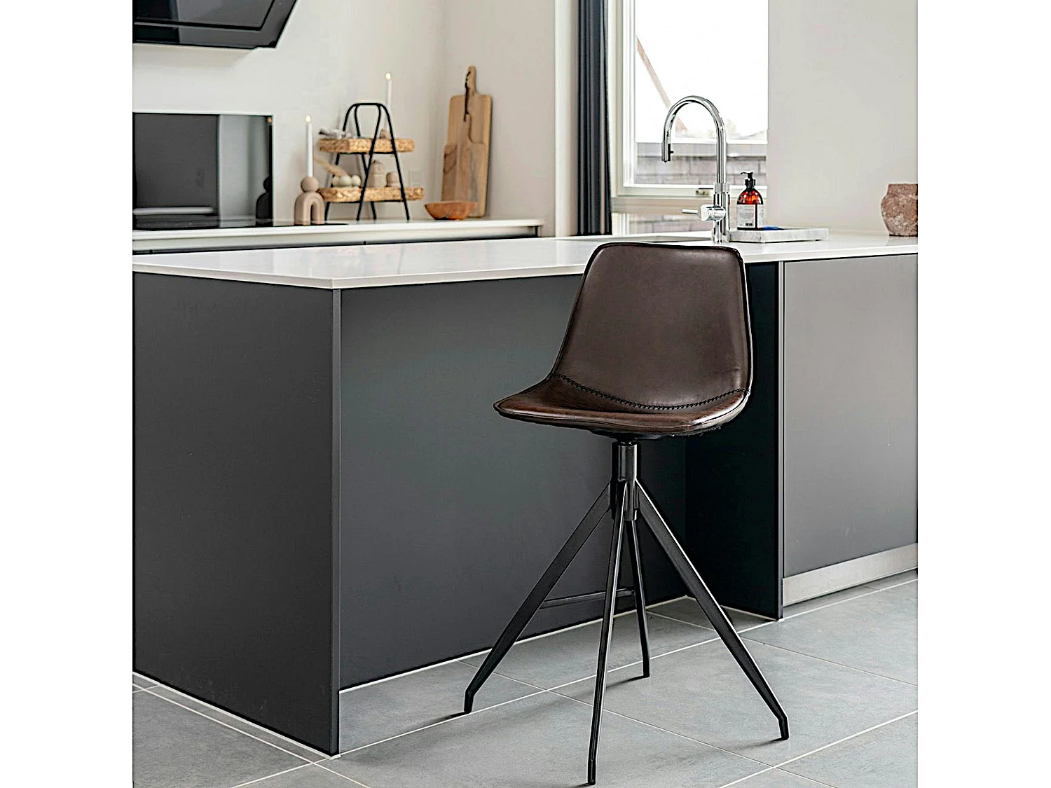 Tabouret de bar marron avec couture (lot de 2) AMSTERDAM