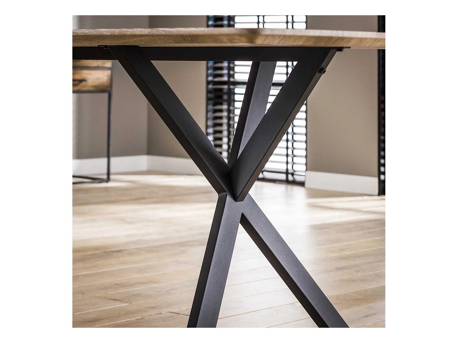 Eetkamertafel blad ovaal - Eettafel Eiken Antique Wash - Zwart metalen frame  - Voor 6 Personen - 190x90cm