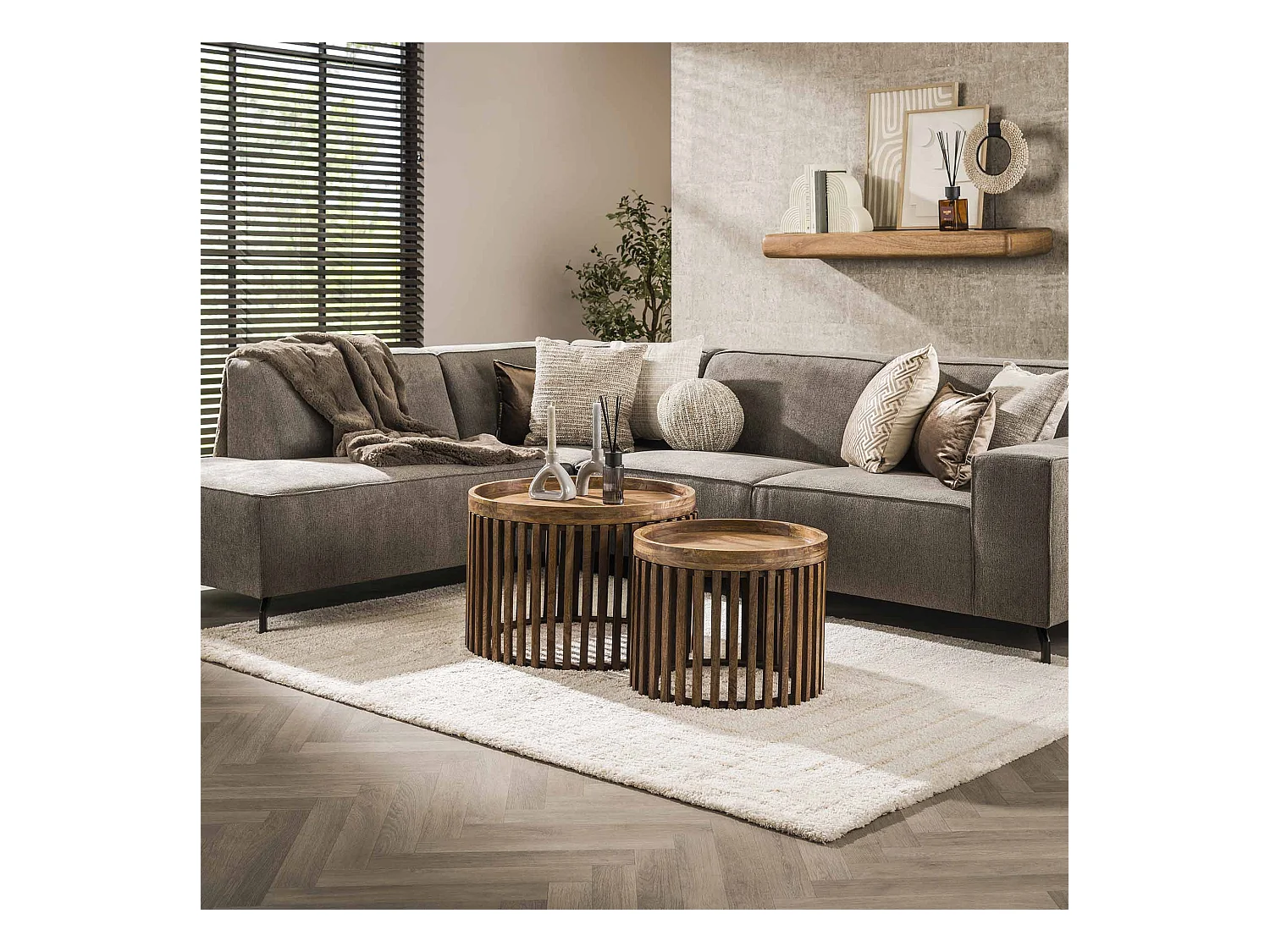 Ensemble de tables basses Tweak - Ø65/Ø50 - Bois de manguier massif - Couleur sable - Style industriel