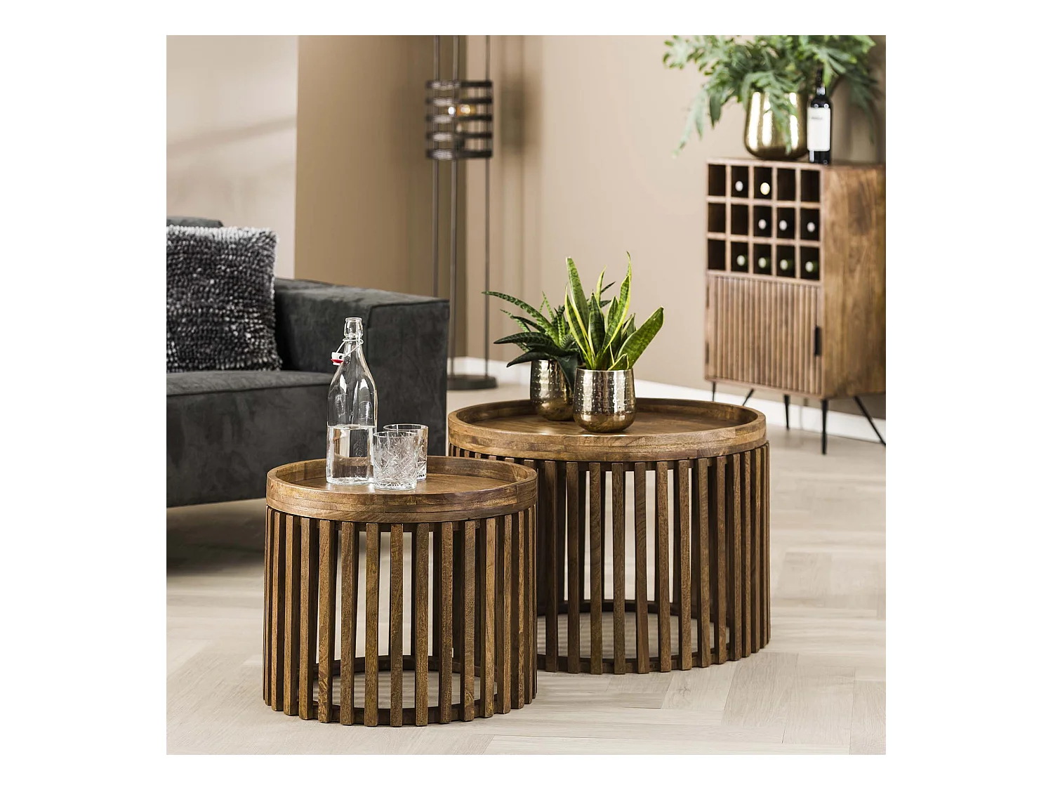 Ensemble de tables basses Tweak - Ø65/Ø50 - Bois de manguier massif - Couleur sable - Style industriel