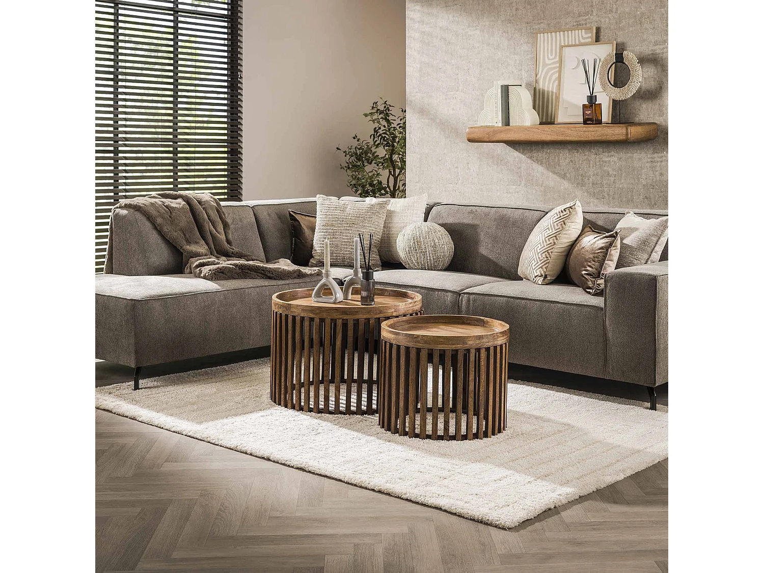 Ensemble de tables basses Tweak - Ø65/Ø50 - Bois de manguier massif - Couleur sable - Style industriel