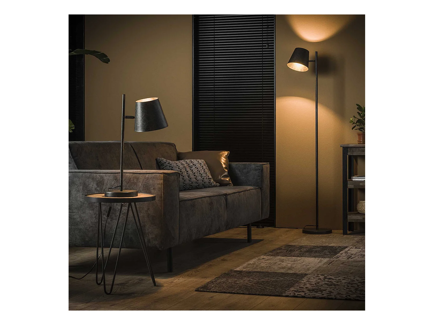 Lampadaire industriel - 1 lampe - Abat-jour réglable en métal