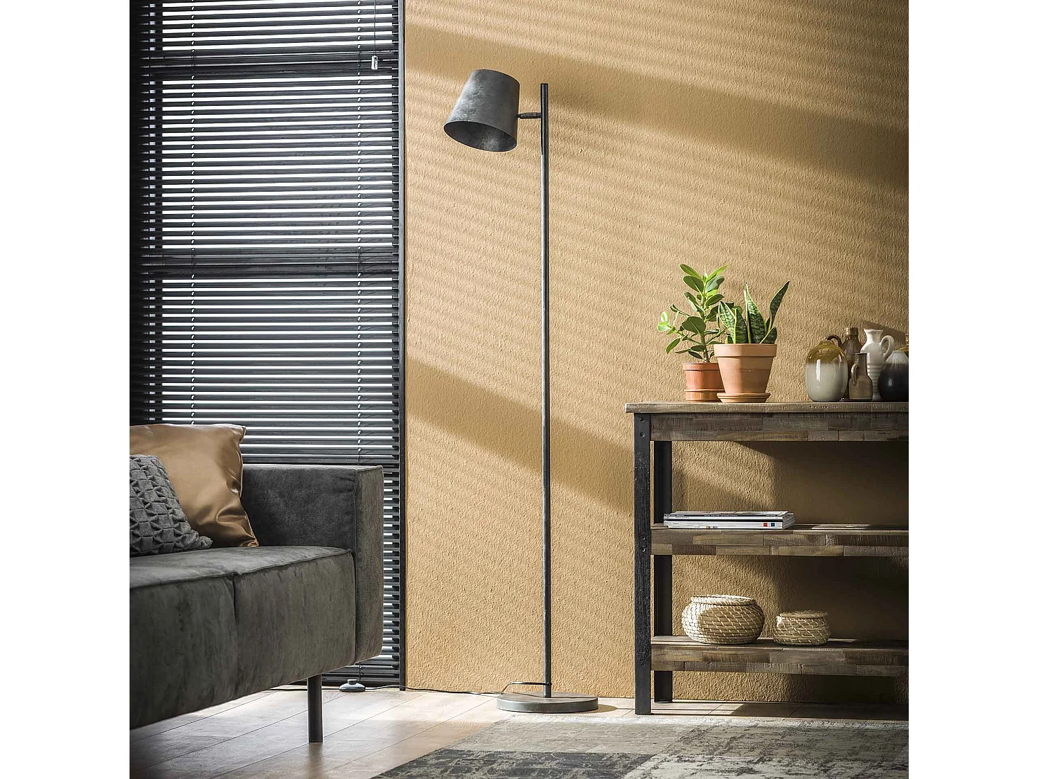 Lampadaire industriel - 1 lampe - Abat-jour réglable en métal