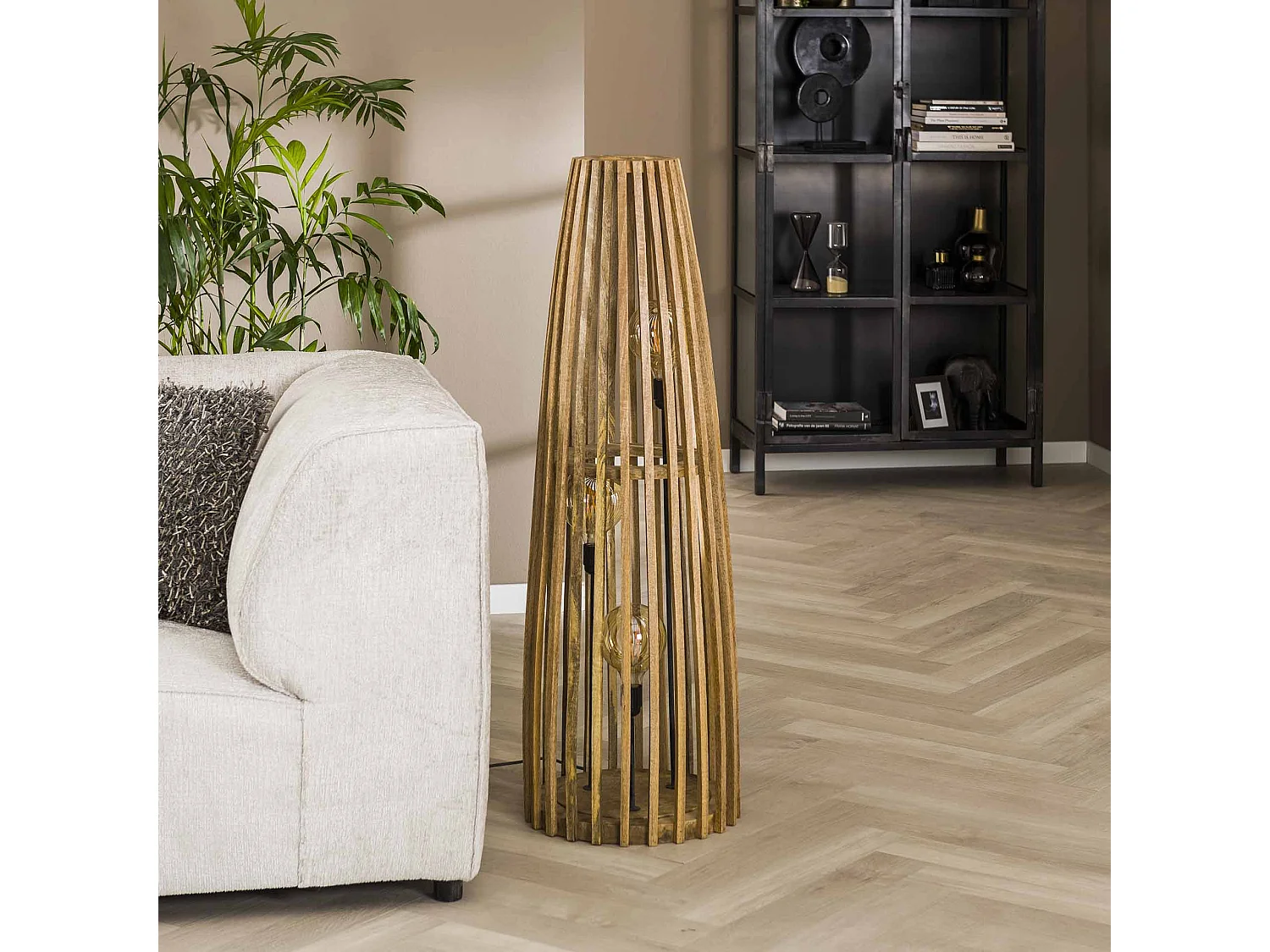 Lampadaire Launch - 3 points lumineux - Bois de manguier massif - 40x40x123