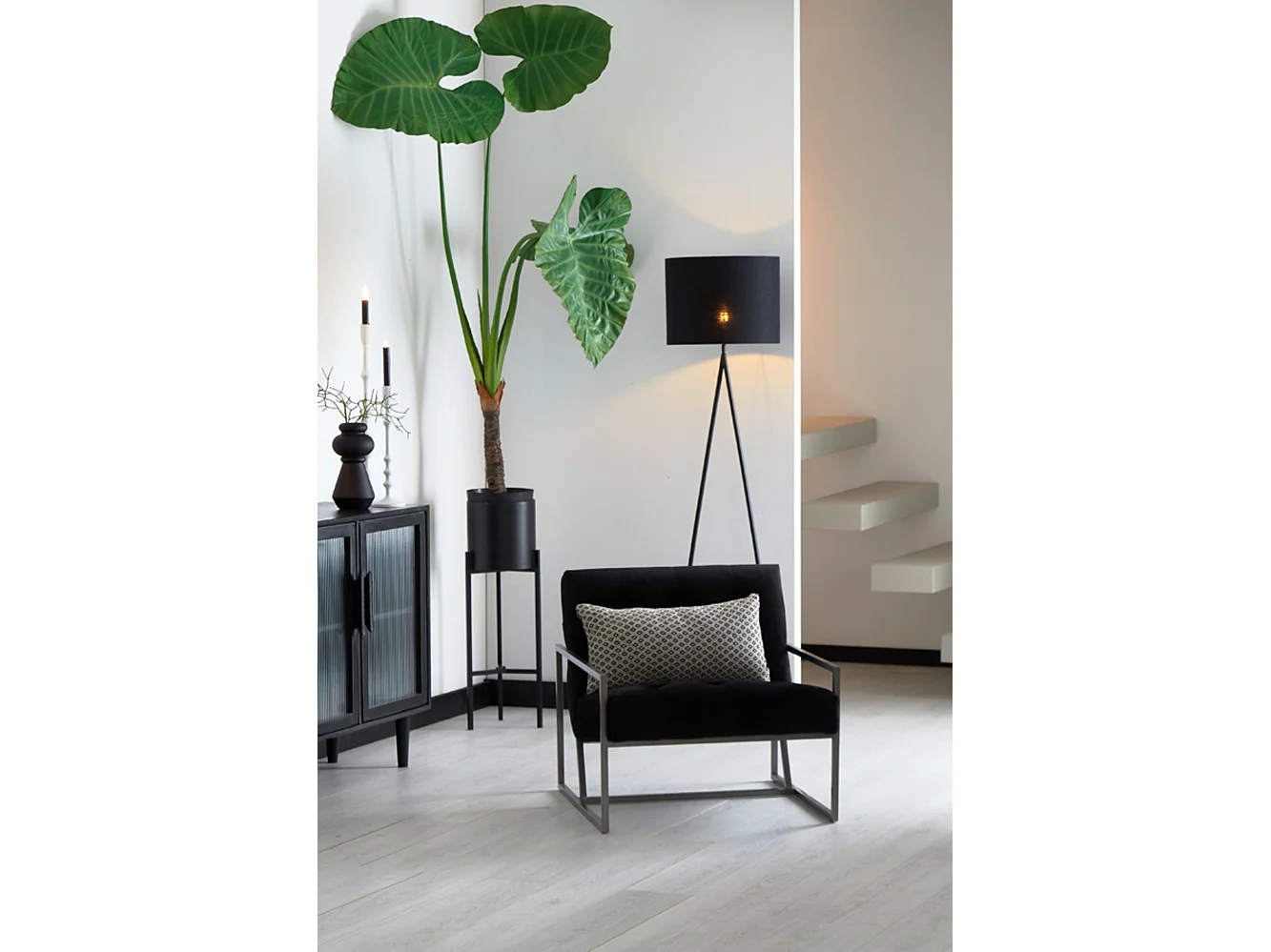 Vloerlamp TAMSU - 35x17x137cm - Zwart