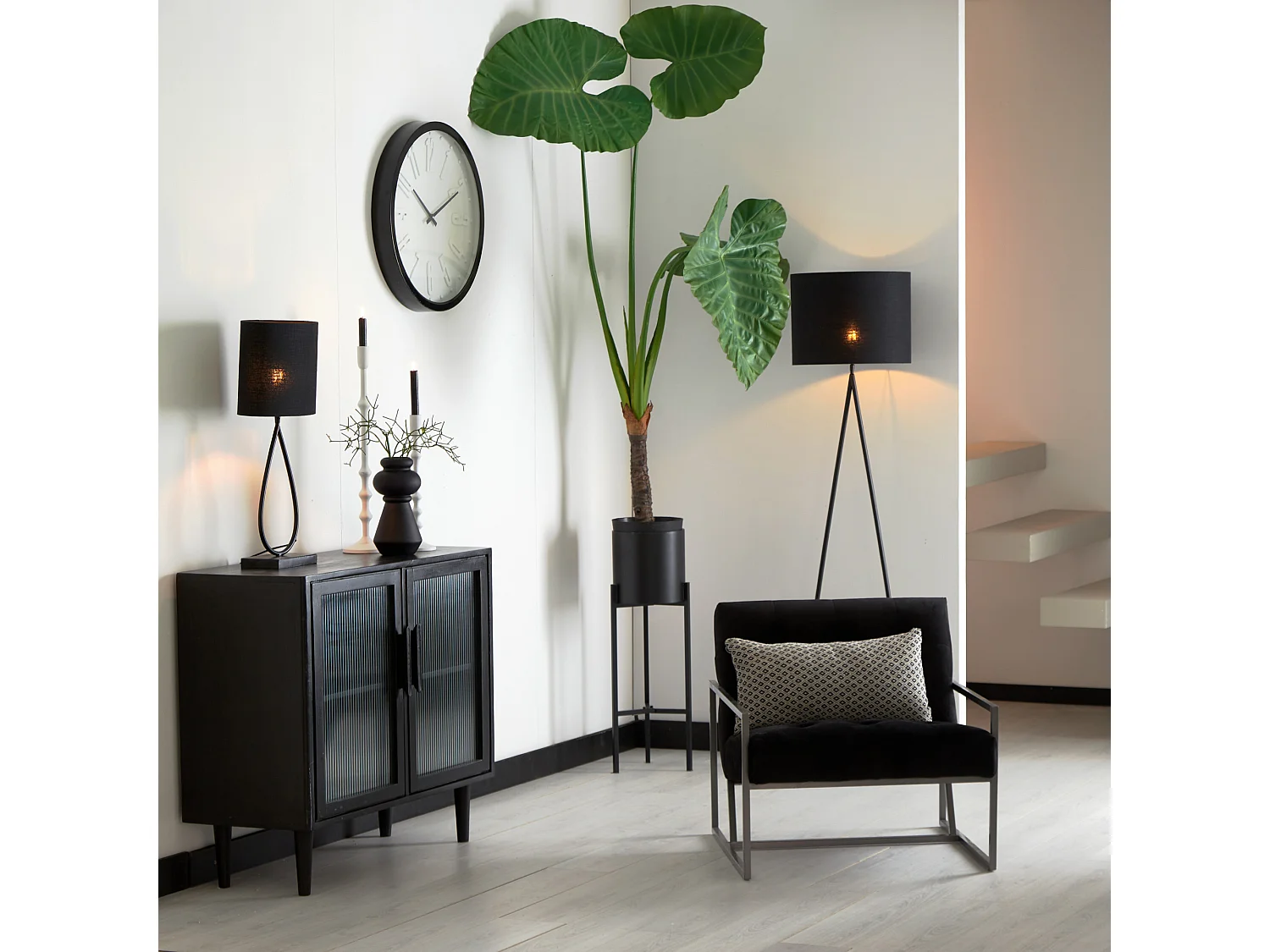 Vloerlamp TAMSU - 35x17x137cm - Zwart