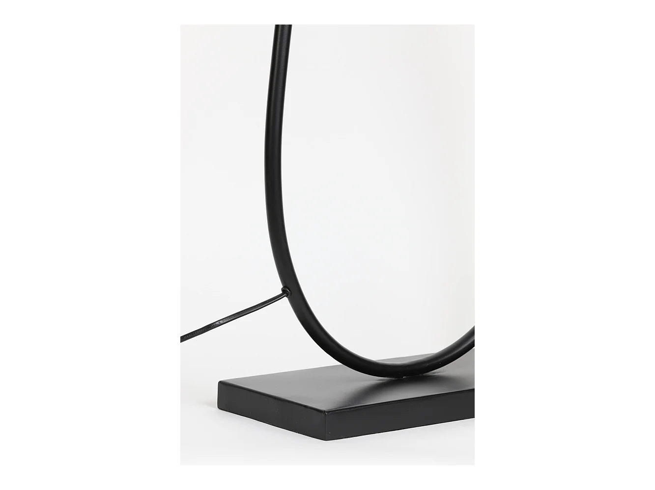 Stehleuchte TAMSU - 35x17x137cm - Schwarz