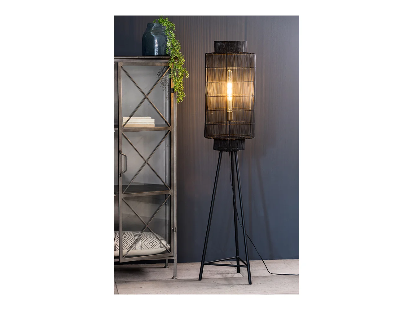 Lampadaire GRUARO - Ø32x150cm - Noir