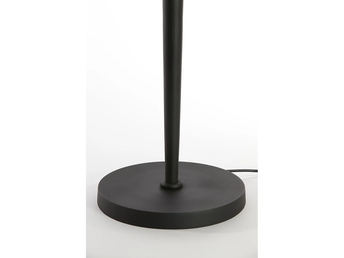 Vloerlamp VIXEN - Ø27x151cm - Zwart