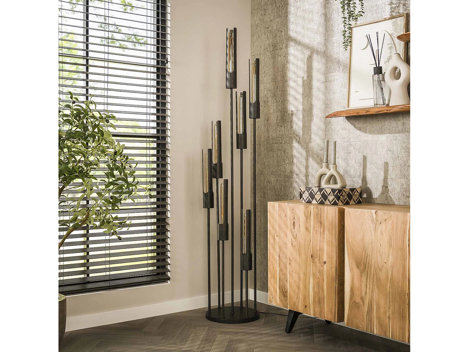 Stehleuchte 7L Stepped Tube - Arktisschwarz