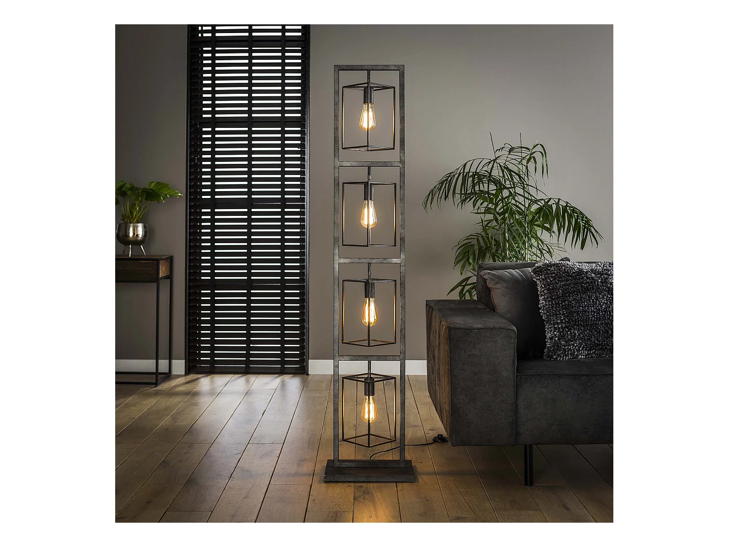 Lampadaire Cubic Tower - 4 Lampes - 34x24x160