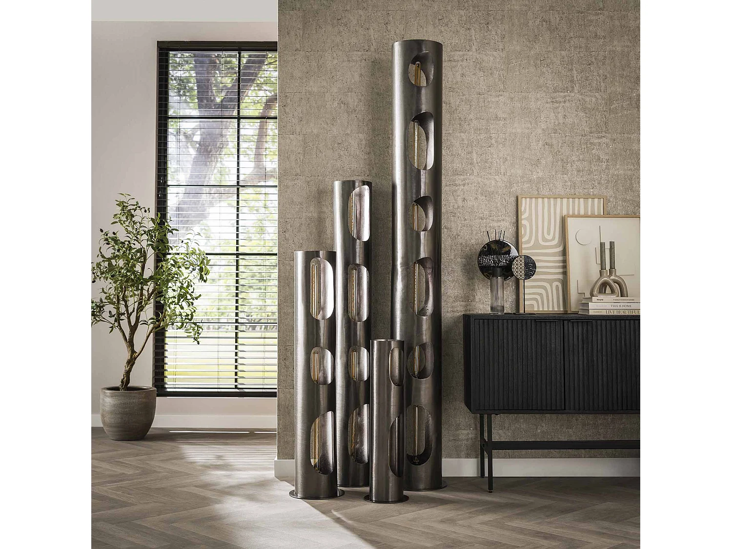 Vloerlamp Organic Ø25 Cylinder XL 4L - Zwart Nikkel