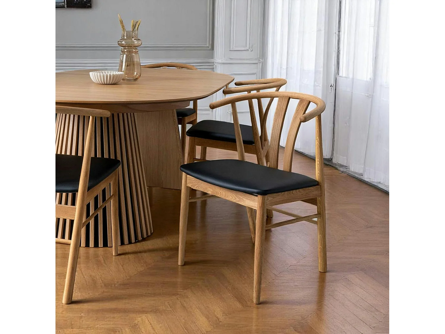 Chaise de salle à manger design en bois de chêne avec assise noire (lot de 2) BERLIN