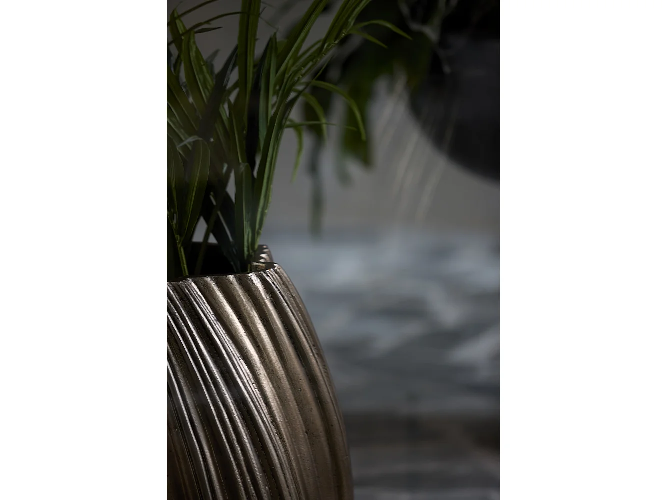 Vase YATUNG - Ø52x81cm - Bronze